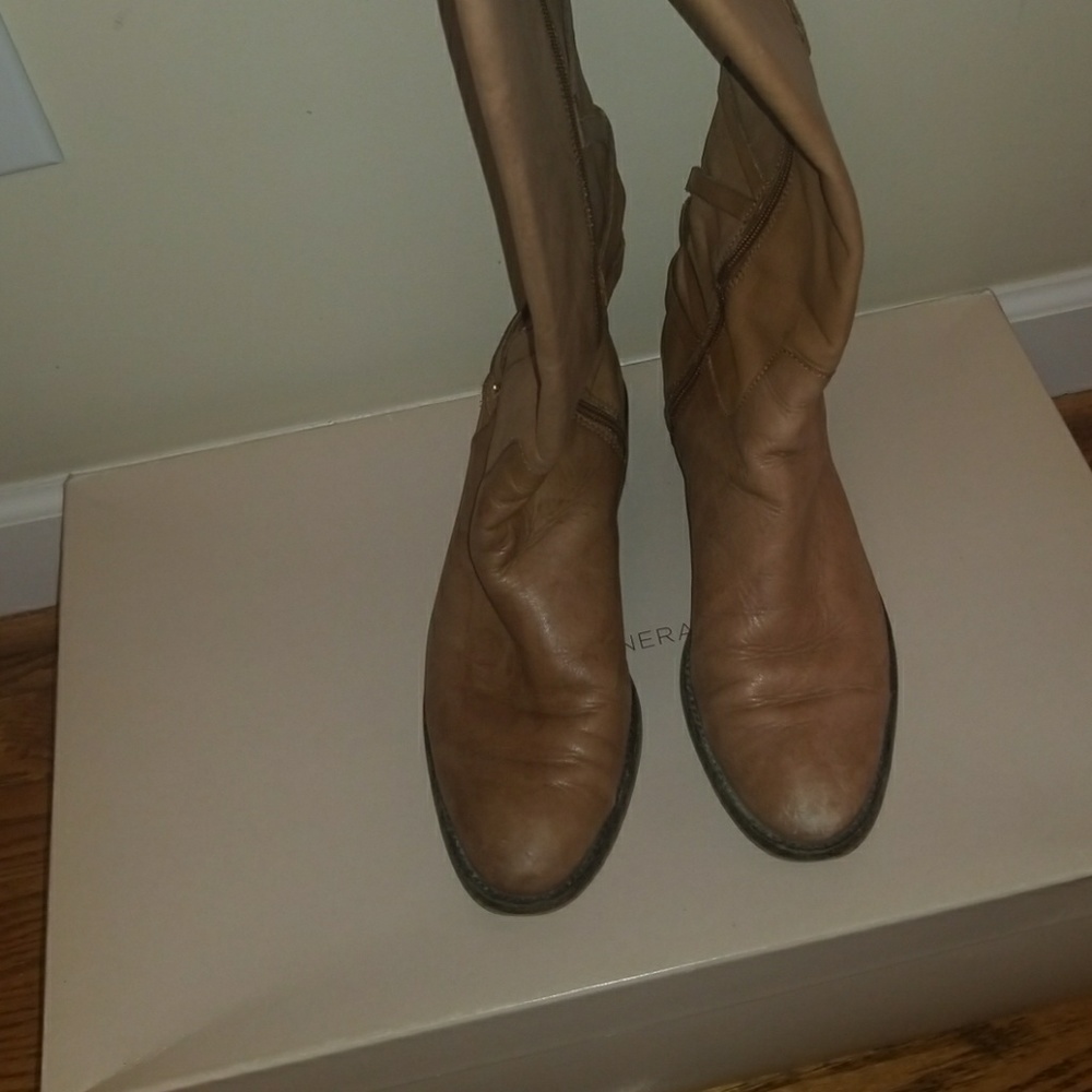 BCBGeneration Brown leather boots 9M - Picture 3 of 8